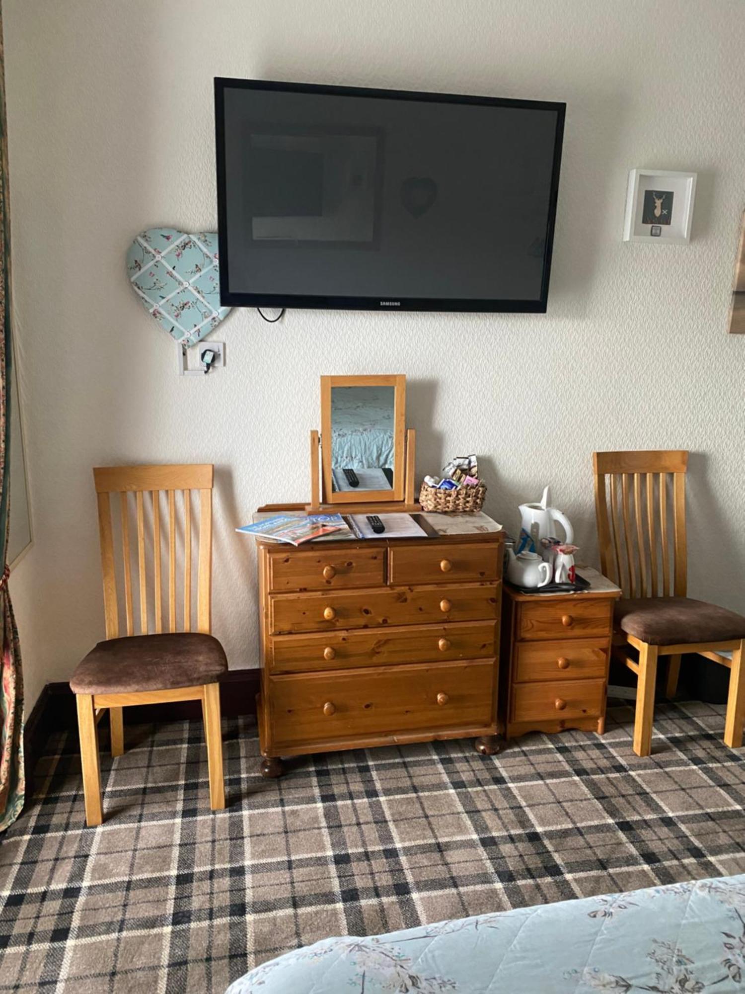 Cromarty View Guest House Accommodations & B&B Dingwall Exteriör bild